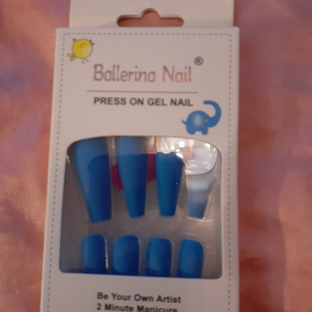 Brand New False Nails